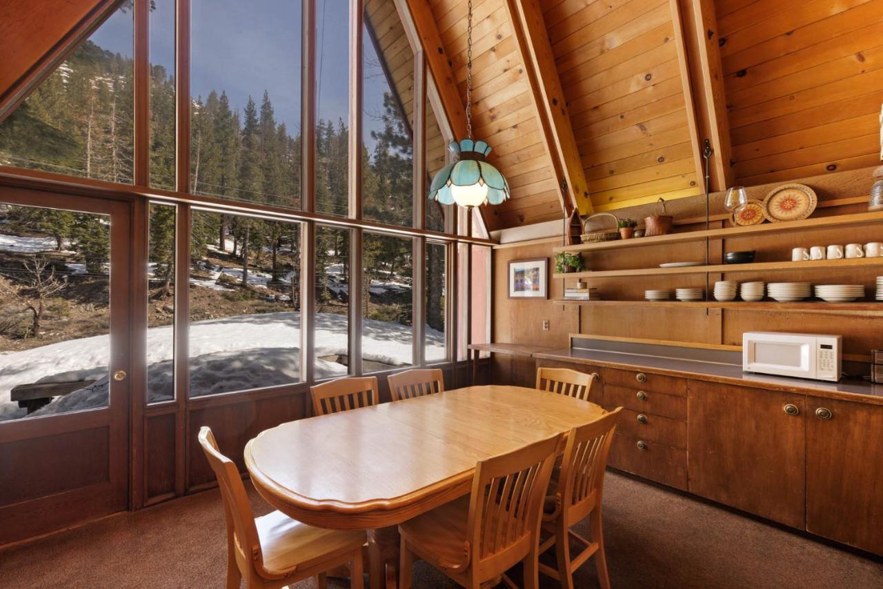 Snowy Paws - Pet Friendly - Alpine Meadows - Amazing Views, Close To Slopes Villa Olympic Valley  Exterior photo